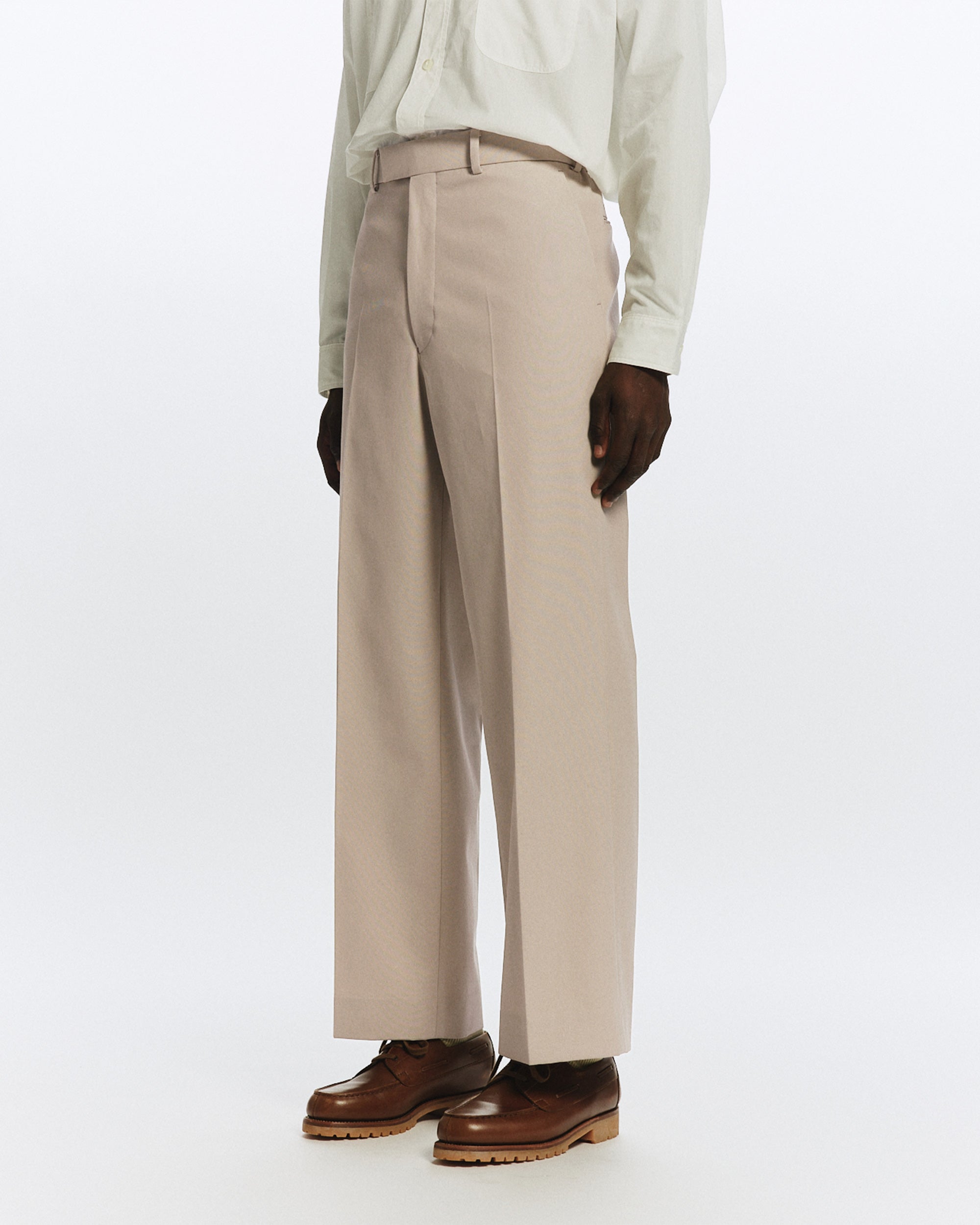 ORGANIC COTTON GABARDINE WIDE STRAIGHT TROUSERS, Light Gray