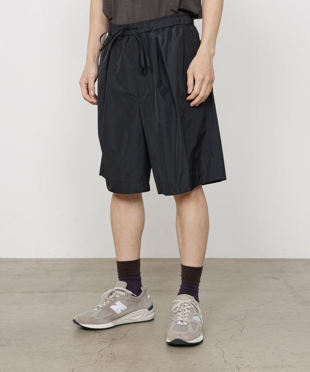 RECYCLED POLYESTER×SILK TAFFETA WIDE SHORTS, Black