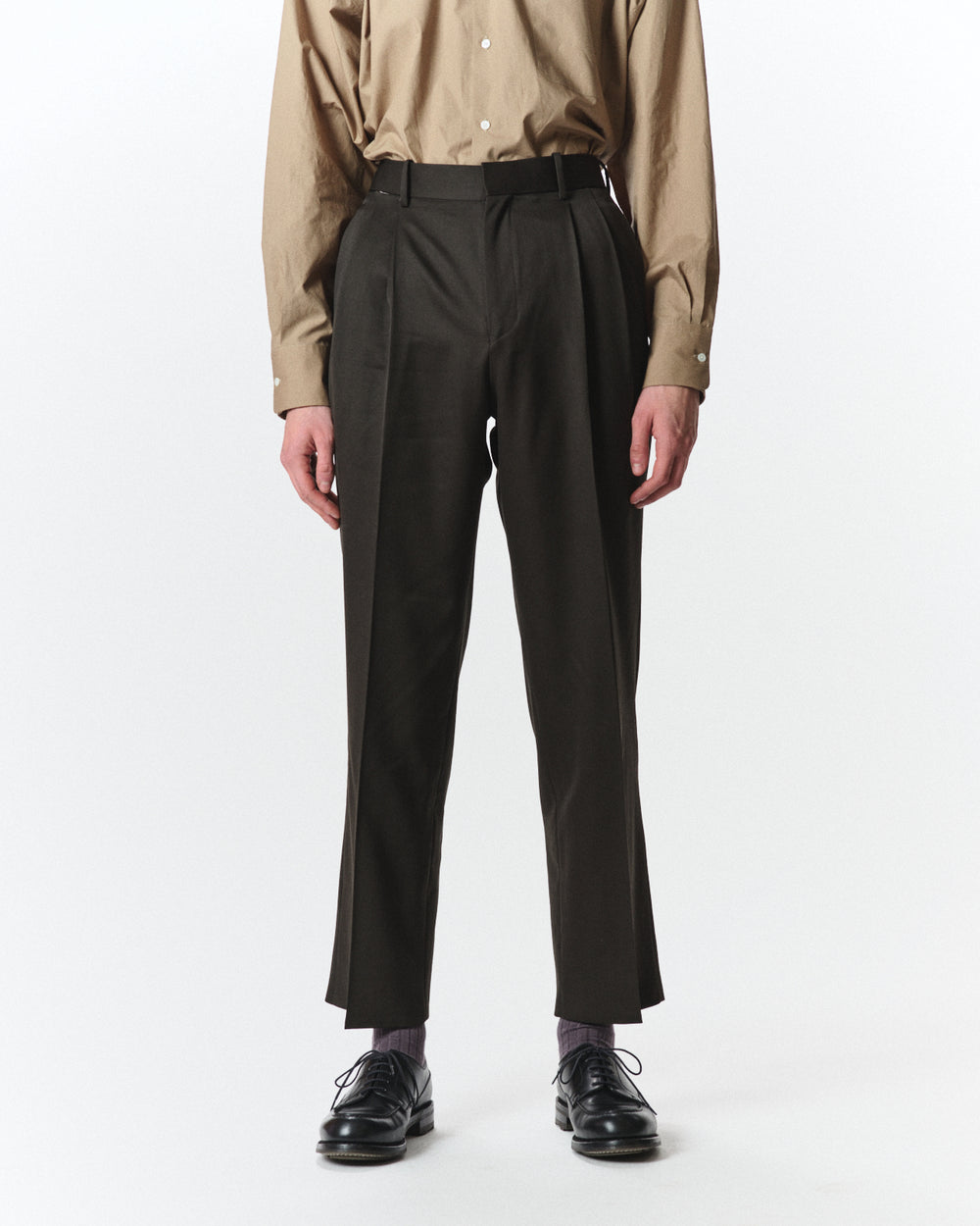 Organic Wool 2/80 Gabardine / Double Pleated Straight Trousers, Dark Olive