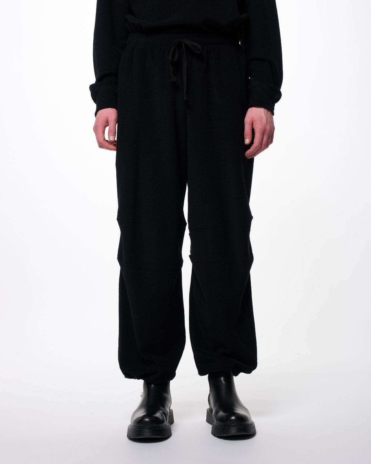 スーパー140sウォッシャブルウールパイル / タックドニートレーニングパンツ, Black