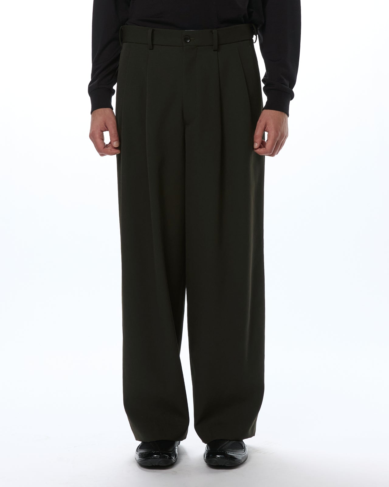Wool Gabardine Washer Tumbler / Double Pleated Wide Trousers, Dark Olive