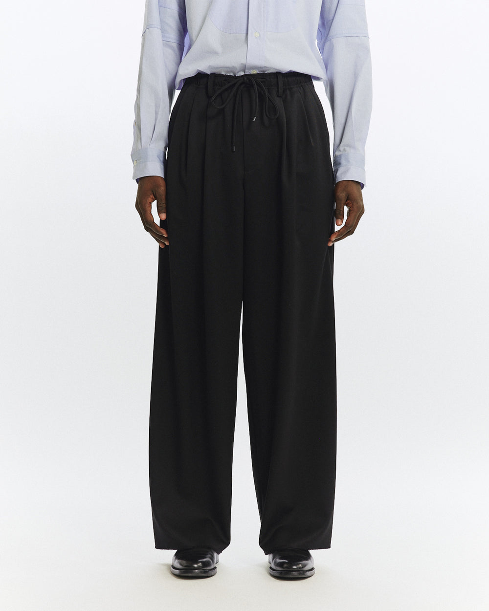 ORGANIC WOOL 2/80 GABARDINE TRIPLE PLEATED EASY TROUSERS, Black