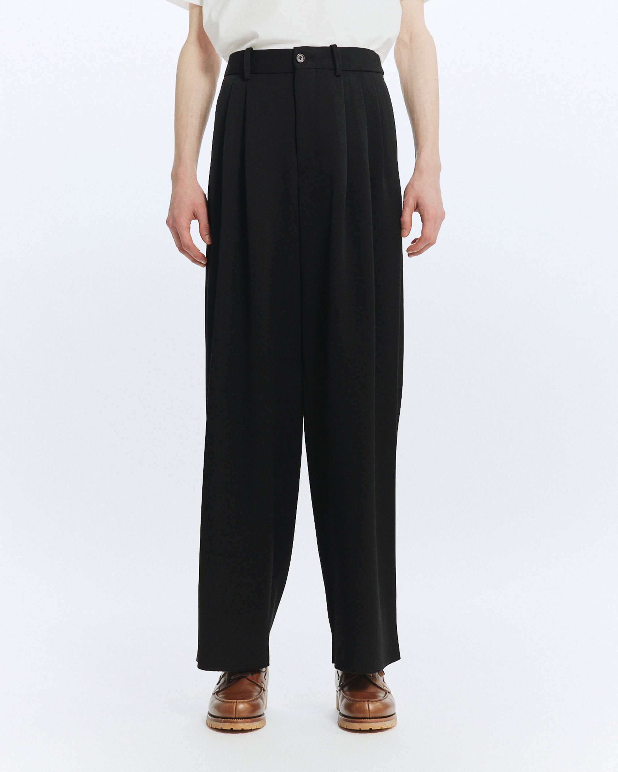 POLWARTH TUXEDO CLOTH TRIPLE PLEATED WIDE TROUSERS, Black