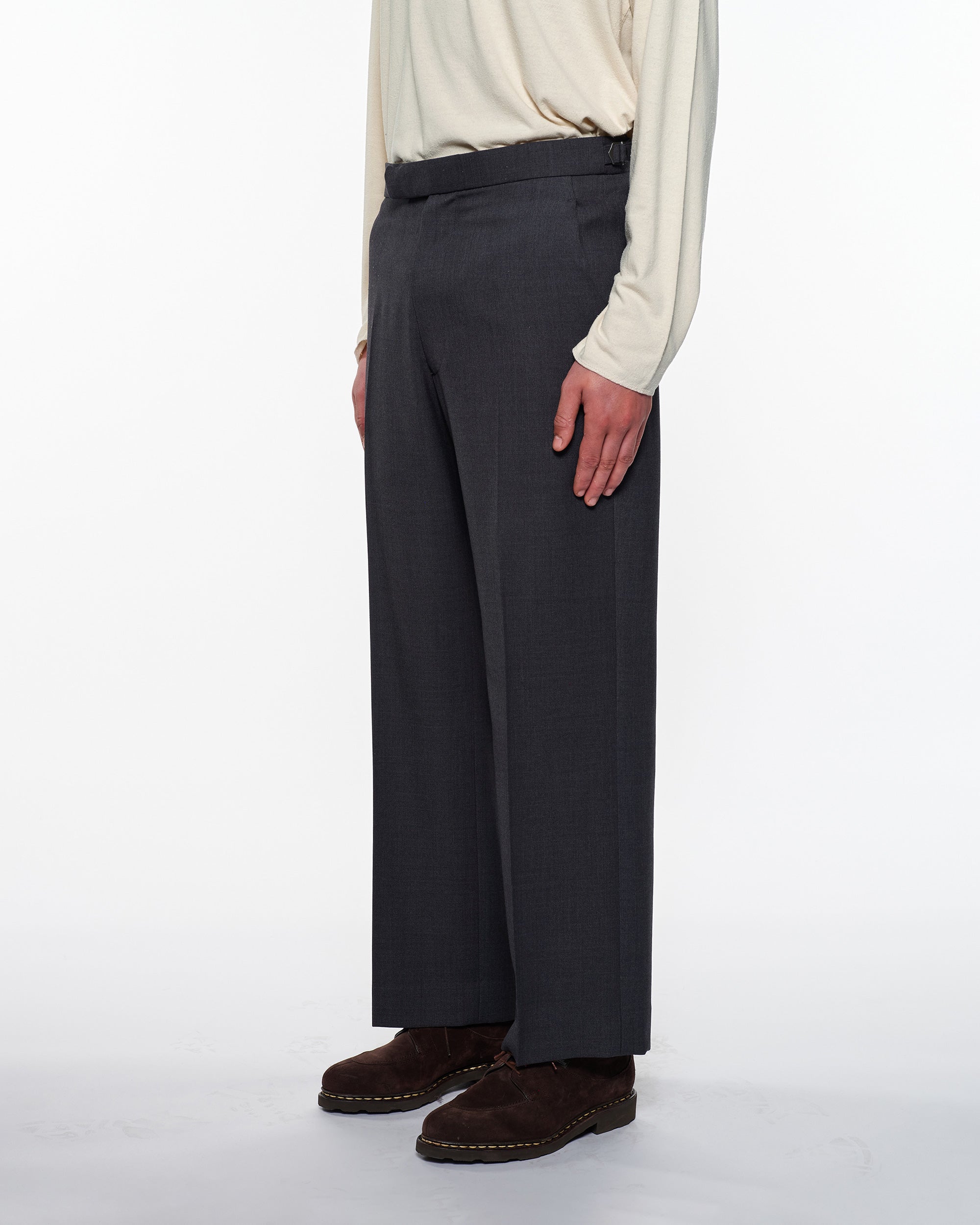 RECYCLED POLYESTER NON-MULESED WOOL GABARDINE REGULAR STRAIGHT TROUSERS, Charcoal Gray