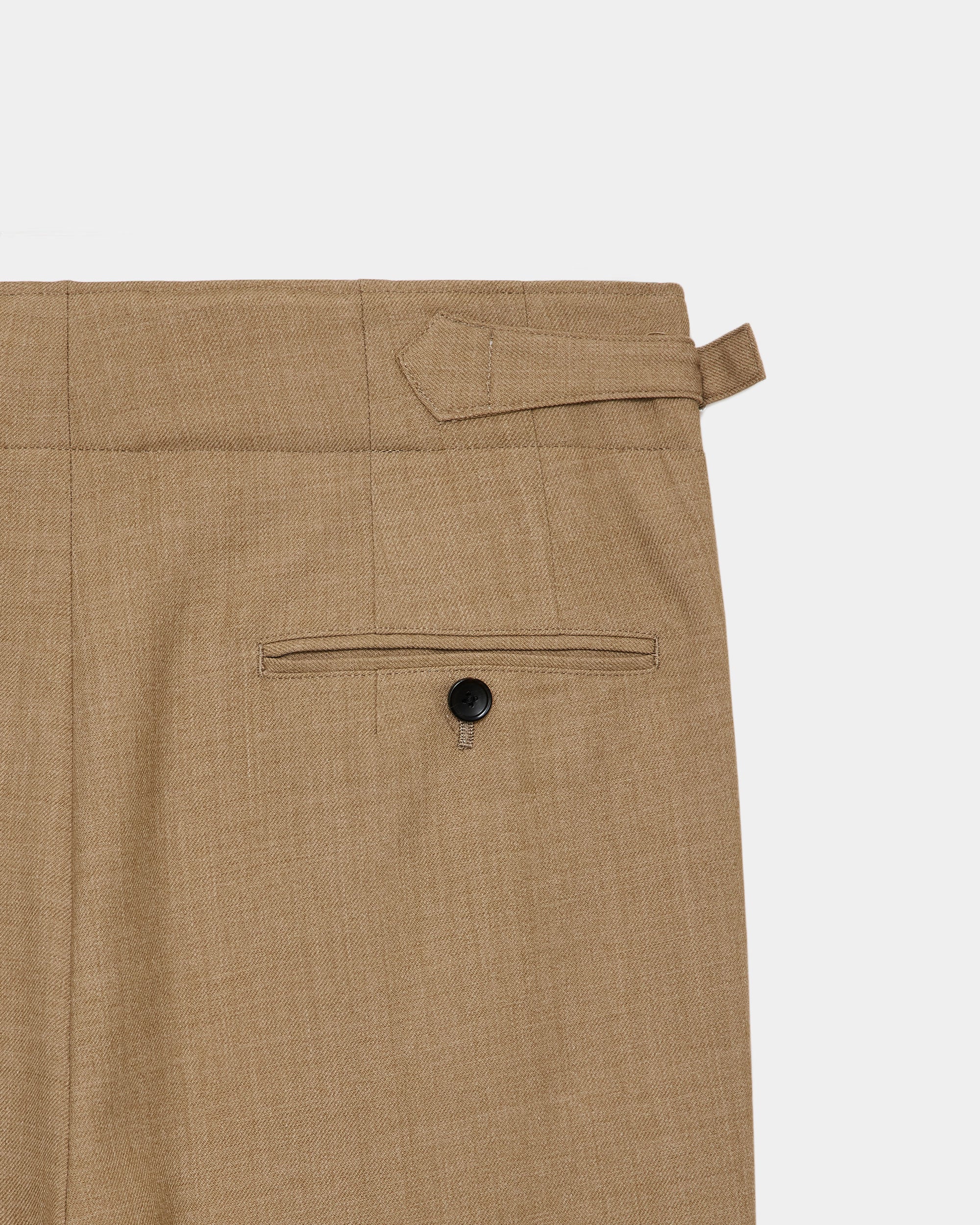 リサイクルポリエステル　ノンミュールジングウールギャバジン / 2タックミリタリートラウザーズ, Beige